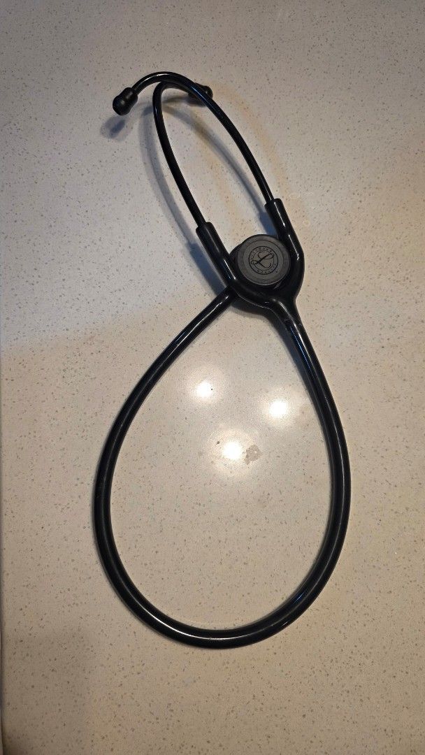 Littmann Classic III Stethoscope Black (Category: Medical Supplies & Tools) located in Iloilo. Submitted by stellas21 (Listing ID 1457208624, Image 2). Description: - Littmann III stethoscope in black All black .