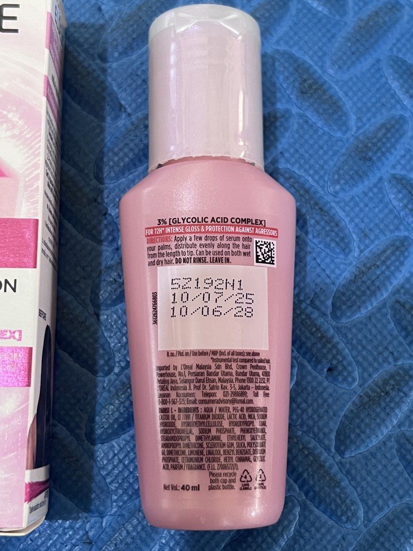 L'Oreal Elseve Glycolic Gloss Serum 40ml (Category: Face Care) located in Makati City. Submitted by coollections (Listing ID 1457143284, Image 2). Description: - L'Oreal Elseve Glycolic Gloss Extension Serum - Contains 3% Glycolic Acid Complex - Delivers 72 hours of gloss and protection - Ideal for dull, porous hair - Easy to use: apply a few drops to damp or dry hair (lengths to tips) - No-rinse formula - Net volume: 40ml 80% left.