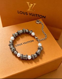 (Category: ) located in . Submitted by globalluxehub (Listing ID 1457190988, Image 1). Description: .