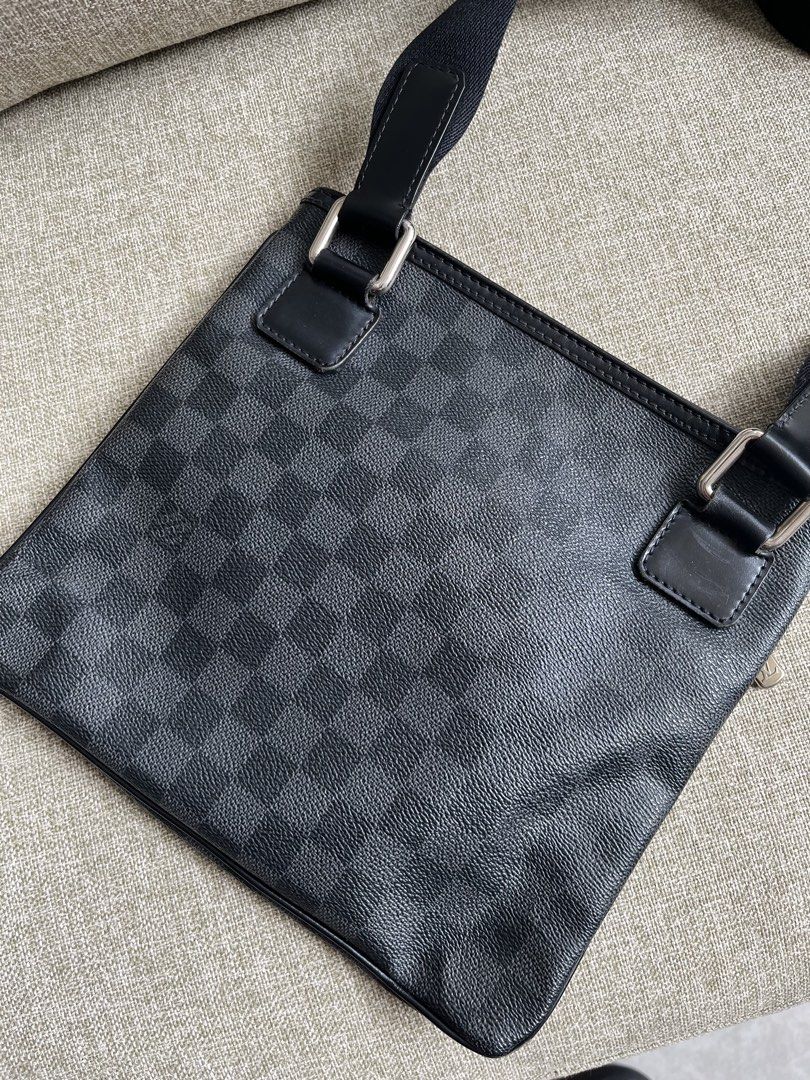 Louis Vuitton Thomas (Category: Luxury Bags & Wallets) located in Quezon City. Submitted by albumguy (Listing ID 1457149160, Image 2). Description: For sale is a Louis Vuitton Thomas messenger bag. Good condition aside from scuff at one lower corner. Guaranteed original. Hardly used in the last few years..