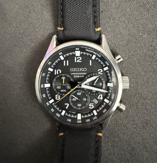 (Category: ) located in . Submitted by notorious_watches (Listing ID 1457155258, Image 1). Description: .