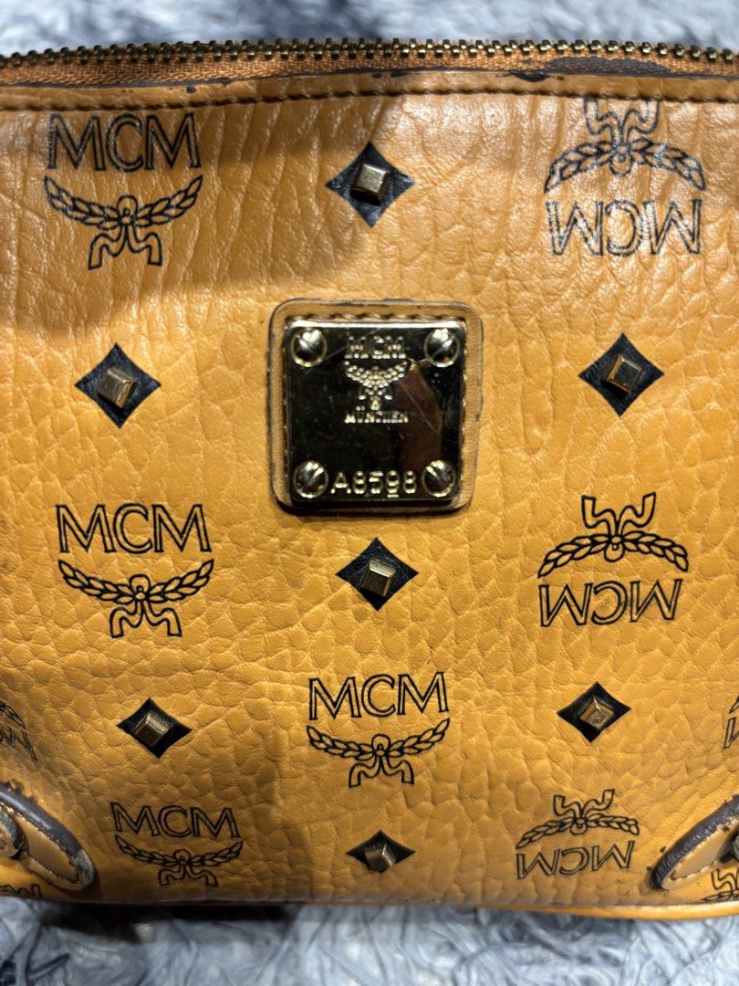 MCM KILI BAG (Category: Luxury Bags & Wallets) located in Legazpi City. Submitted by thesource052 (Listing ID 1457316301, Image 3). Description: MCM KILIBAG/ SHOULDER BAG SMALL - MEDIUM SIZE RUBBER LINING ISSUE AUTHENTIC MADE IN KOREA WITH SCRATCH SA LOWER PART CHECK DETAILS .