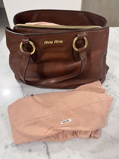 (Category: ) located in . Submitted by petitechic (Listing ID 1457227238, Image 1). Description: .