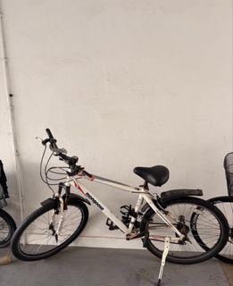 (Category: ) located in . Submitted by bulletroses (Listing ID 1457248746, Image 1). Description: .