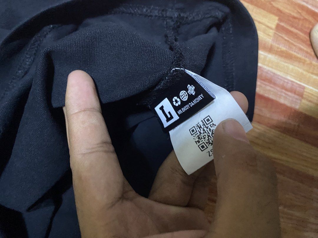 Mr enjoy da money black small logo (Category: Tshirts & Polo Shirts ) located in Manila. Submitted by drip-from-thrift (Listing ID 1457265388, Image 3). Description: .