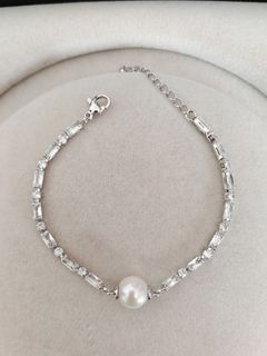(Category: ) located in . Submitted by PearlBazaar (Listing ID 1457201784, Image 1). Description: .