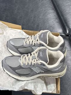 （分類：）位於 。 由 shoeweeks 提交（商品編號 1457143339，圖片 1）。簡介： 。