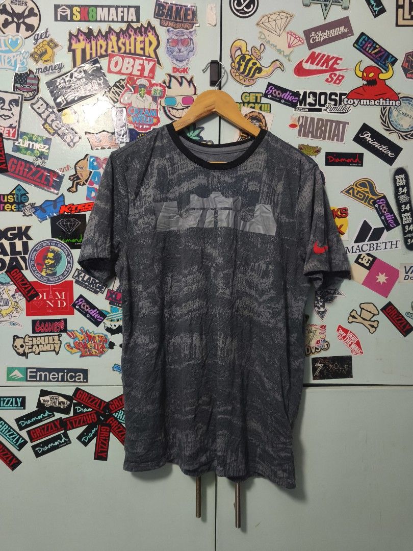 Nike LeBron LBJ Dri-FIT PixelMove Shirt (Category: Tshirts & Polo Shirts ) located in Banate. Submitted by StGoodies (Listing ID 1457147912, Image 2). Description: Manage your expectations Width 21 Lenght 28 No issue Excellent Condition Plus Shipping Fee .