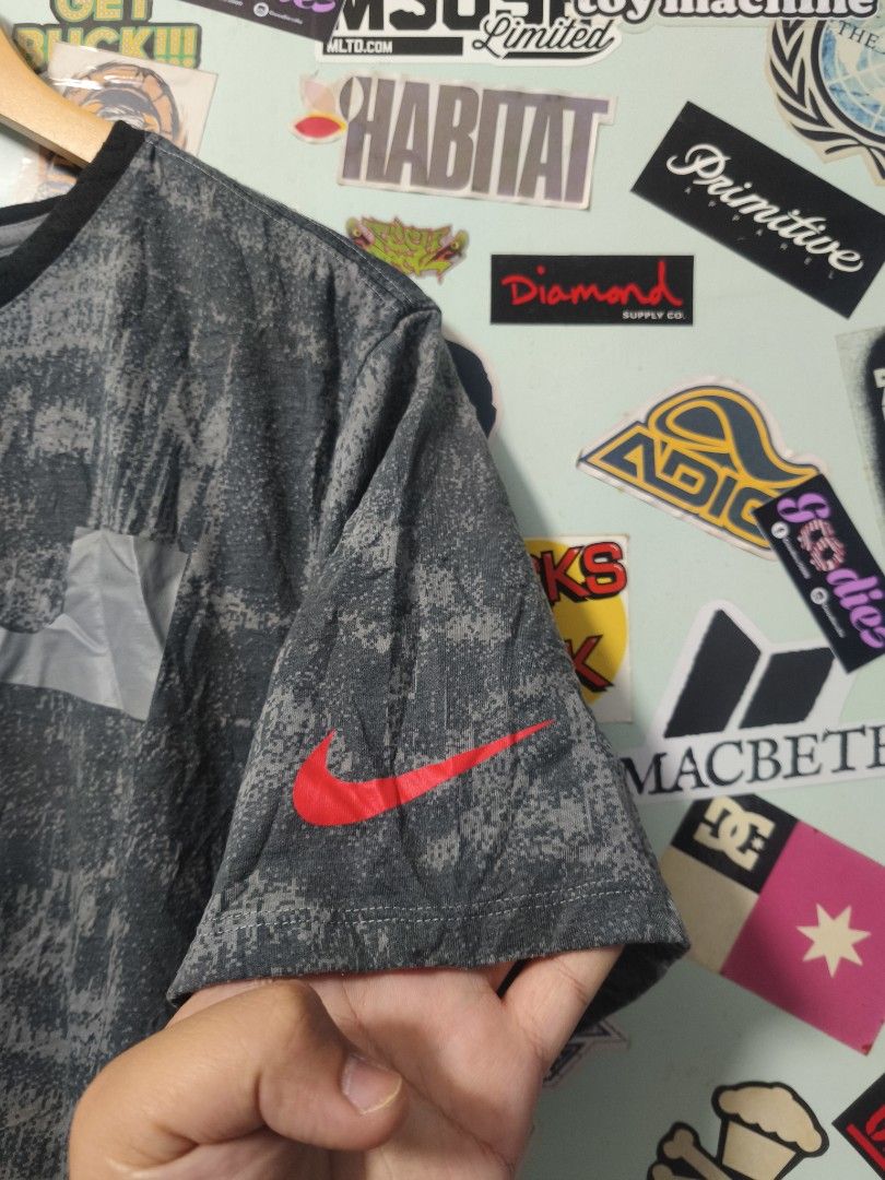 Nike LeBron LBJ Dri-FIT PixelMove Shirt (Category: Tshirts & Polo Shirts ) located in Banate. Submitted by StGoodies (Listing ID 1457147912, Image 3). Description: Manage your expectations Width 21 Lenght 28 No issue Excellent Condition Plus Shipping Fee .
