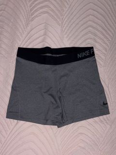 (Category: ) located in . Submitted by anges_closet (Listing ID 1457181127, Image 1). Description: .