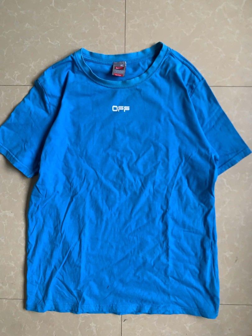 Off white (Category: Activewear) located in Manila. Submitted by thriftgoodsarchive3 (Listing ID 1457268470, Image 2). Description: width 20 length 27 issue re tag I replaced the vintages tag of nike.