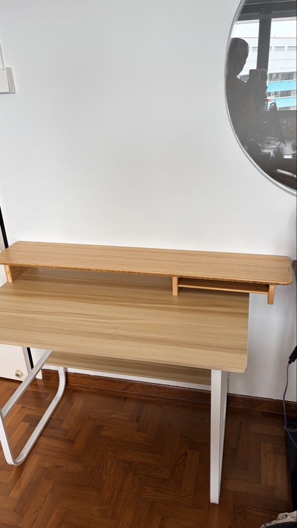 Omnidesk Riser (Category: Tables & Sets) located in Singapore. Submitted by weinian84 (Listing ID 1457189486, Image 1). Description: Omnidesk riser.