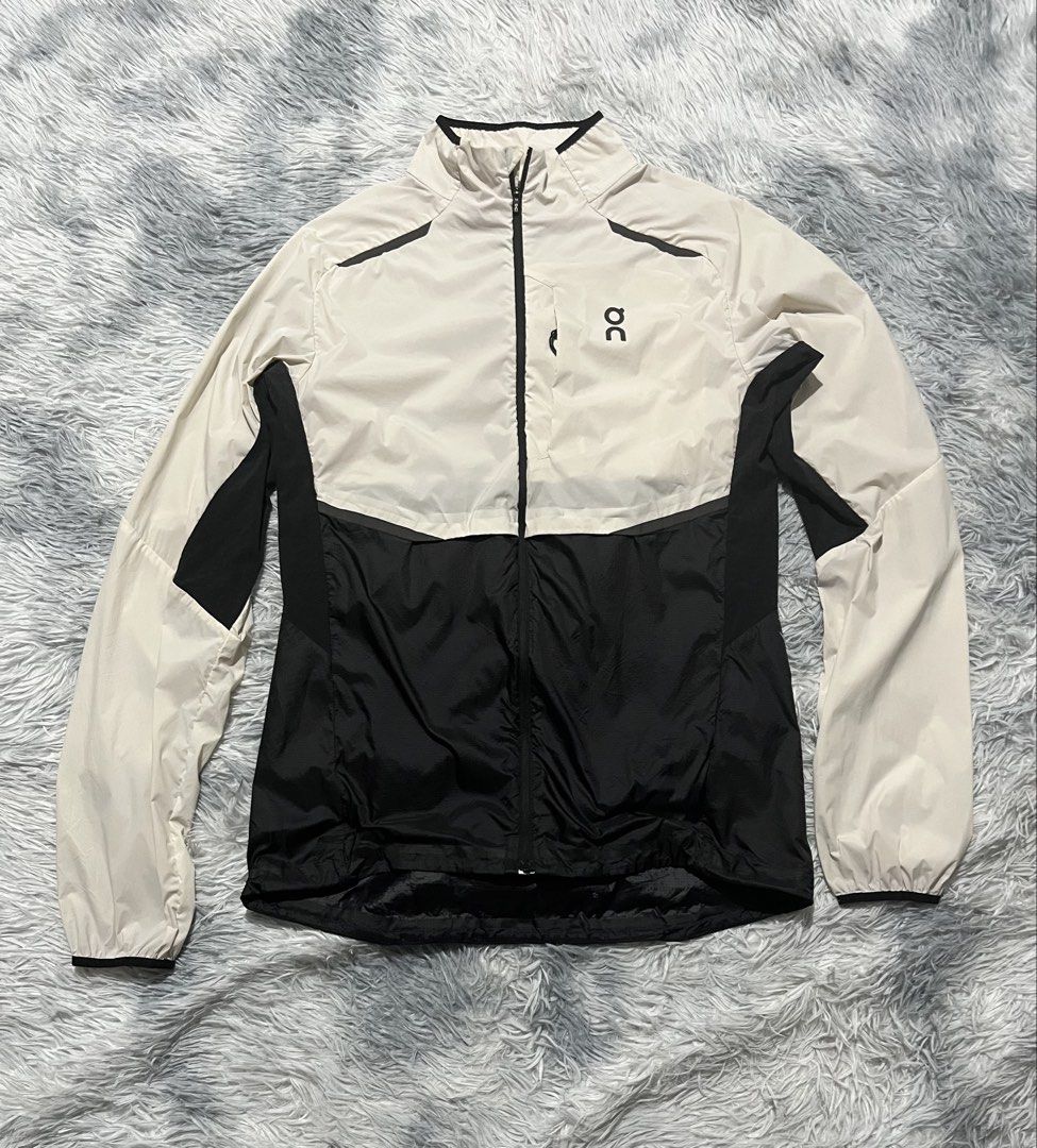 On Cloud Weather Jacket (Category: Coats, Jackets and Outerwear) located in Sasmuan (Sexmoan). Submitted by winterclothes.ph (Listing ID 1457143366, Image 1). Description: On Cloud Weather Jacket XS on tag Mens Width 18.5 Length 25.5 B27.5 Excellent Condition sana Issue check last pic minor sa print.