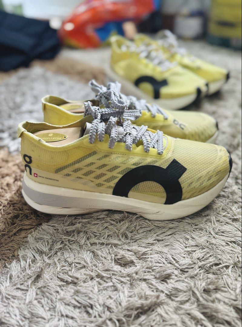On Cloudboom Strike (Category: Sneakers) located in Manila. Submitted by visvim24 (Listing ID 1457198708, Image 2). Description: ON CLOUDBOOM STRIKE sz9 wmns 8mens 26cm Shoes only 4800 firm.