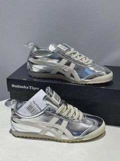 (Category: ) located in . Submitted by newbalancestoresg (Listing ID 1457145601, Image 1). Description: .