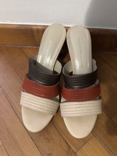 (Category: ) located in . Submitted by elle_sg (Listing ID 1457172015, Image 1). Description: .