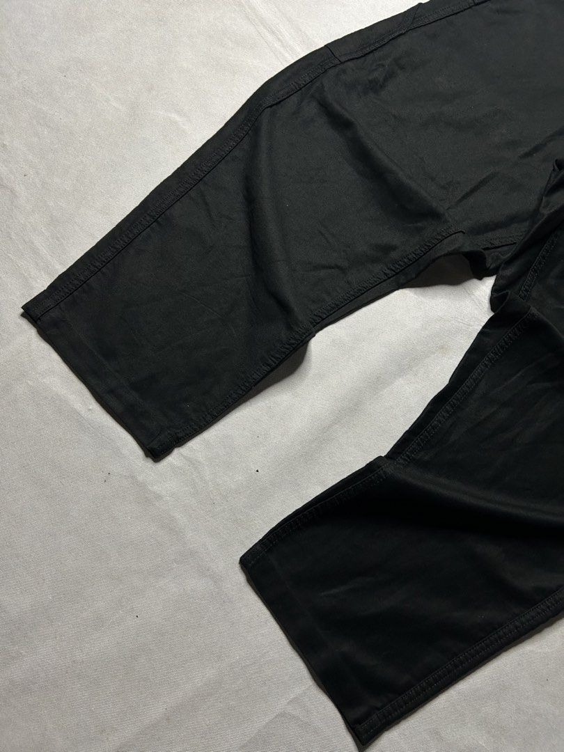 Ordinary Fits Uniform Painters Pants (Category: Jeans) located in Iloilo. Submitted by noy_thrift (Listing ID 1457326194, Image 3). Description: Ordinary Fits Uniform Painters Pants Size 0 Waistline 26-30 Thighs 15.1 Knee 11.1 Leghole 8.6 Inseam 27 Outseam 39.5 Front Rise 14 Back Rise 17 Excellent Condition Minimal Issue (See Pics).
