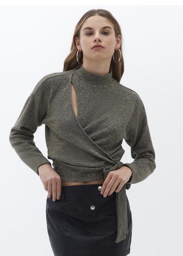 OXXO wrap-detail knit top (Category: Blouses) located in Santol. Submitted by lululane (Listing ID 1457237246, Image 1). Description: .