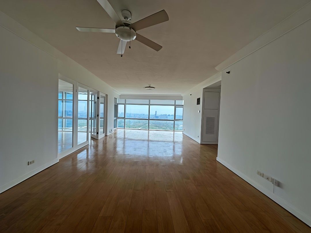 Pacific Plaza BGC for Rent (Category: Apartments & Condos) located in Makati City. Submitted by shelavi05 (Listing ID 1457165746, Image 1). Description: 𝙋𝙖𝙘𝙞𝙛𝙞𝙘 𝙋𝙡𝙖𝙯𝙖 𝙏𝙤𝙬𝙚𝙧𝙨 𝘽𝙂𝘾 𝙛𝙤𝙧 𝙍𝙚𝙣𝙩 📍North Tower 4th Ave. West Crescent Park, BGC Taguig City Phils Live in refined luxury at Pacific Plaza Towers, BGC — an exclusive twin-tower residence in the heart of Bonifacio Global City. Ideal for executives, expats, or families l