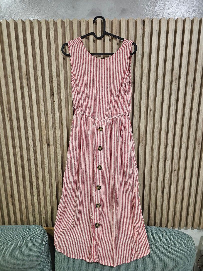Padini Authentics Red & White Striped Button Front Dress Size S (Category: Dresses) located in Manila. Submitted by mrmuffin.mscookie (Listing ID 1457238169, Image 1). Description: - Cute red and white striped dress - Brand: Padini Authentics (bought from Penang, Malaysia) - Button front detail - Sleeveless design - Perfect for casual outings - Size: S.