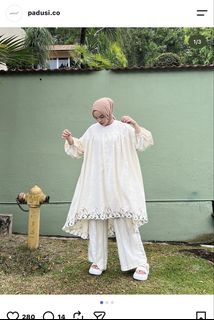 (Category: ) located in . Submitted by aliahghz (Listing ID 1457177692, Image 1). Description: .