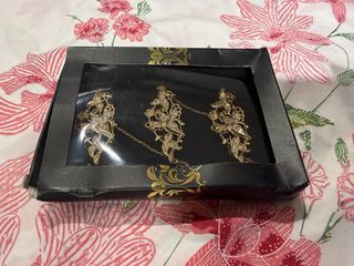 (Category: ) located in . Submitted by provenceshabbychic (Listing ID 1457243928, Image 1). Description: .