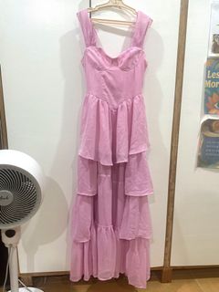 (Category: ) located in . Submitted by fashionboxa (Listing ID 1457309064, Image 1). Description: .