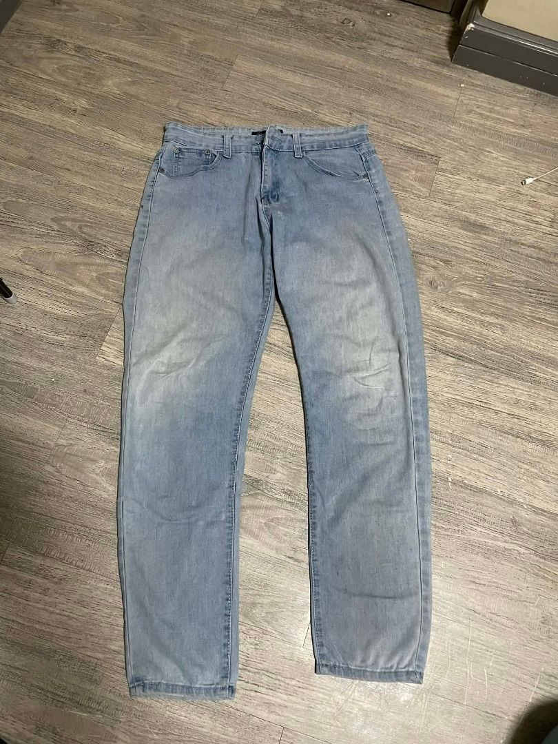 PRE LOVED DENIM PANTS AND JEANS (Category: Jeans) located in Caloocan City. Submitted by chapter_01 (Listing ID 1457200880, Image 3). Description: COMPLETE SET 600 - No Issues, Slightly used only - Need Wash only Size M to L.