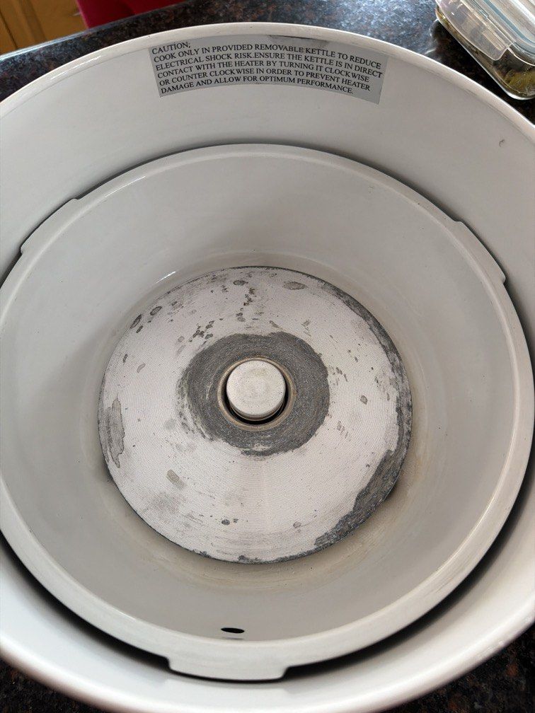 Premium 15-cup Rice Cooker 110V (Category: Other Kitchen Appliances) located in San Mateo. Submitted by misskay.94 (Listing ID 1457178227, Image 3). Description: decluttering 110 volts.