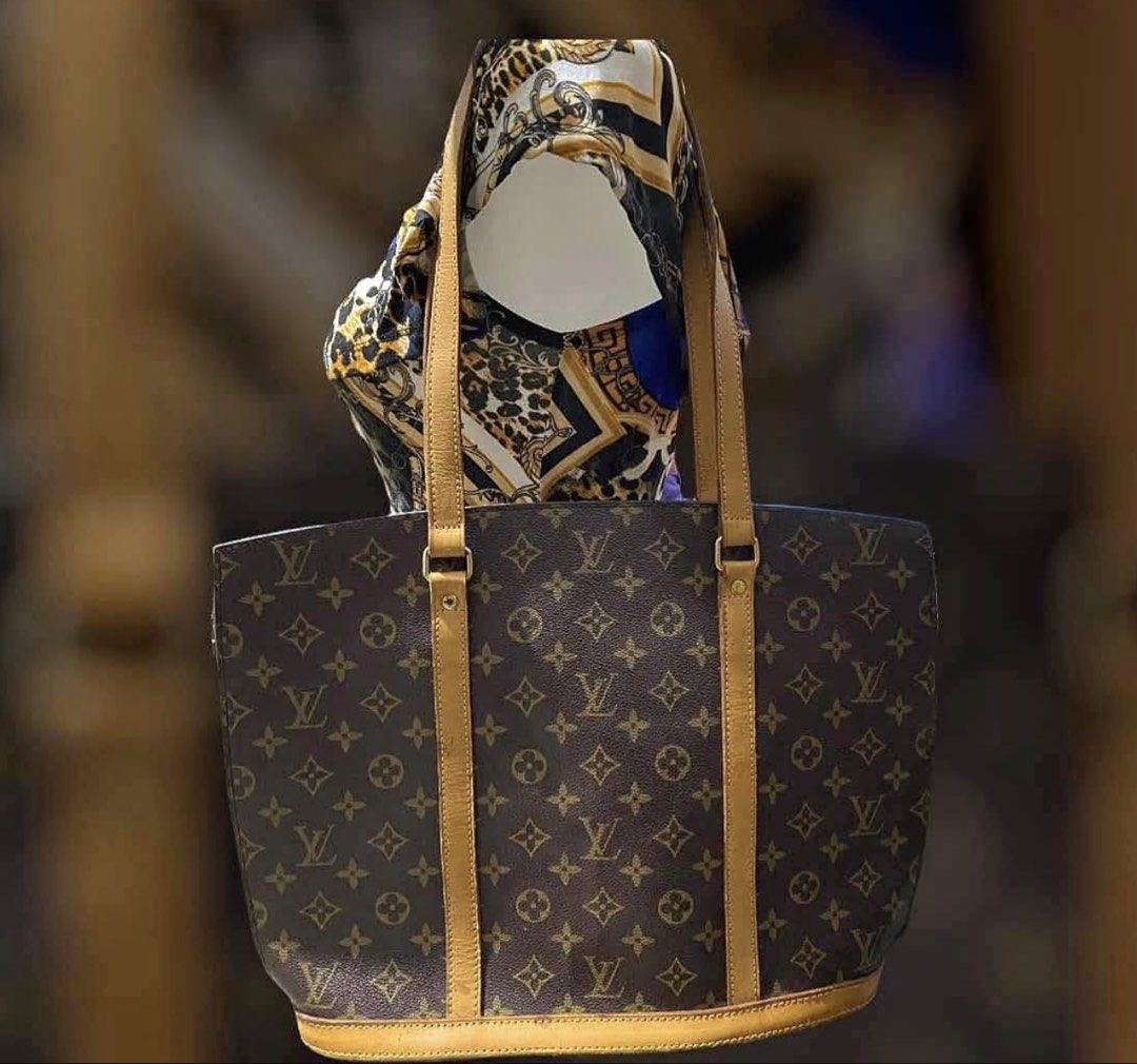Preowned vintage Babylon shoulder bag (Category: Luxury Bags & Wallets) located in Binan City. Submitted by maharlikasonlineshop (Listing ID 1438860708, Image 1). Description: Preowned vintage bag.
