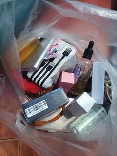 (Category: ) located in . Submitted by catsdeclutter (Listing ID 1457313980, Image 1). Description: .