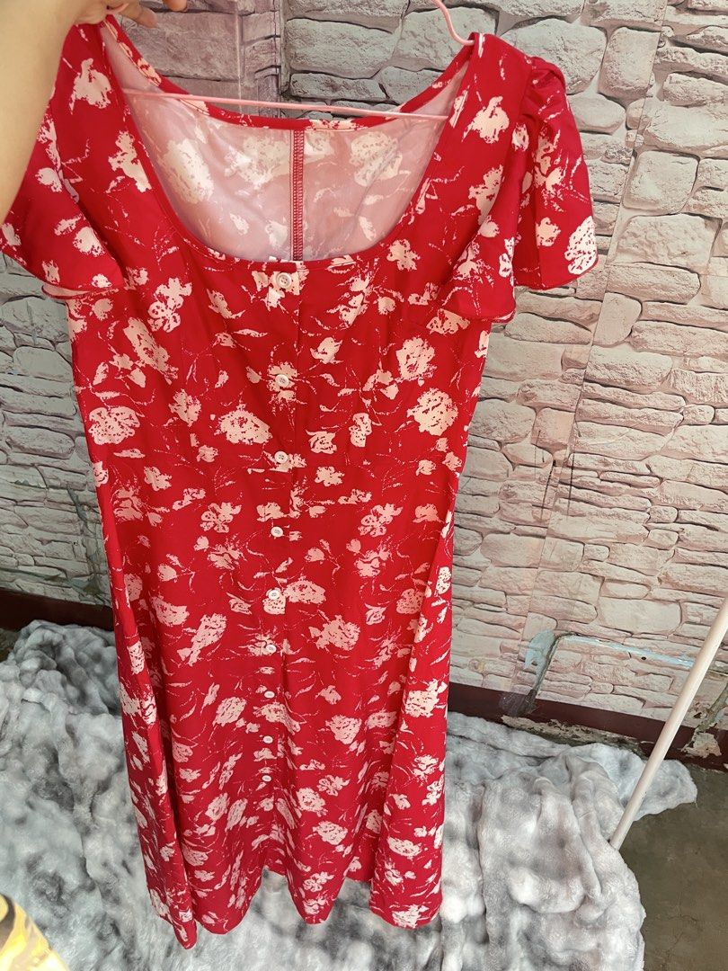 Red Floral Button Front Midi Dress (Category: Dresses) located in Quezon City. Submitted by queenthingss (Listing ID 1457295522, Image 2). Description: - Cute red midi dress - White floral print - Square neckline - Short flutter sleeves - Functional front buttons - Lightweight fabric, ideal for summer - Perfect for casual outings and picnics.