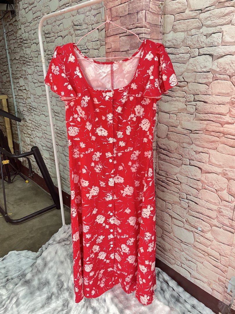 Red Floral Button Front Midi Dress (Category: Dresses) located in Quezon City. Submitted by queenthingss (Listing ID 1457295522, Image 1). Description: - Cute red midi dress - White floral print - Square neckline - Short flutter sleeves - Functional front buttons - Lightweight fabric, ideal for summer - Perfect for casual outings and picnics.