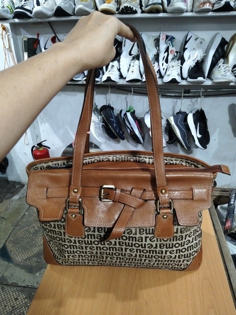 Renoma Shoulder Bag (Category: Shoulder Bags) located in El Salvador. Submitted by francheskaukayukay (Listing ID 1457214057, Image 1). Description: .