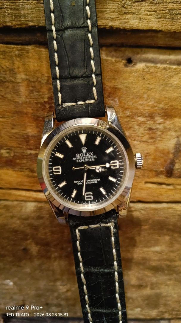 👌Rolex Oyster Perpetual Explorer Watch (Category: Luxury Watches) located in General Mariano Alvarez. Submitted by randzwurkz85264 (Listing ID 1457229642, Image 1). Description: - Rolex Oyster Perpetual Explorer watch - Classic black dial with luminous markers - Durable stainless steel case - Comfortable black leather strap with white stitching .