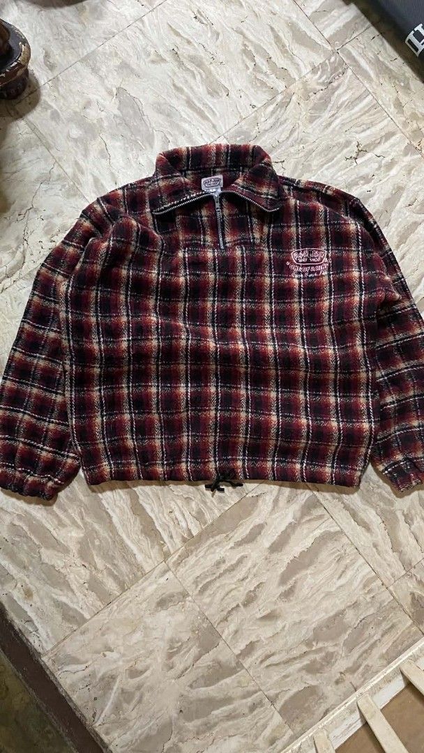 Ron Jon Surf Shop Plaid Fleece Quarter Zip Pullover L (Category: Coats, Jackets and Outerwear) located in Bulacan. Submitted by rondeez (Listing ID 1457220722, Image 1). Description: Ron Jon Surf Shop Quarter Zip Pullover Cozy plaid fleece material Large (25 x 27) No issue Excellent condi.