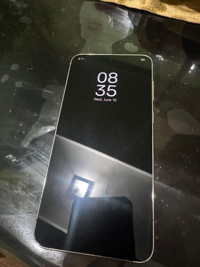 Samsung S23 plus Dual sim (Category: Samsung) located in Caloocan City. Submitted by justine0422 (Listing ID 1457157765, Image 1). Description: Samsung S23+ (white) dual sim Memory: 512gb With charger and wire Issue: • no box • with light scratches • cover of the charger port but doesn’t affect the performance Price: PHP 15,000.00.