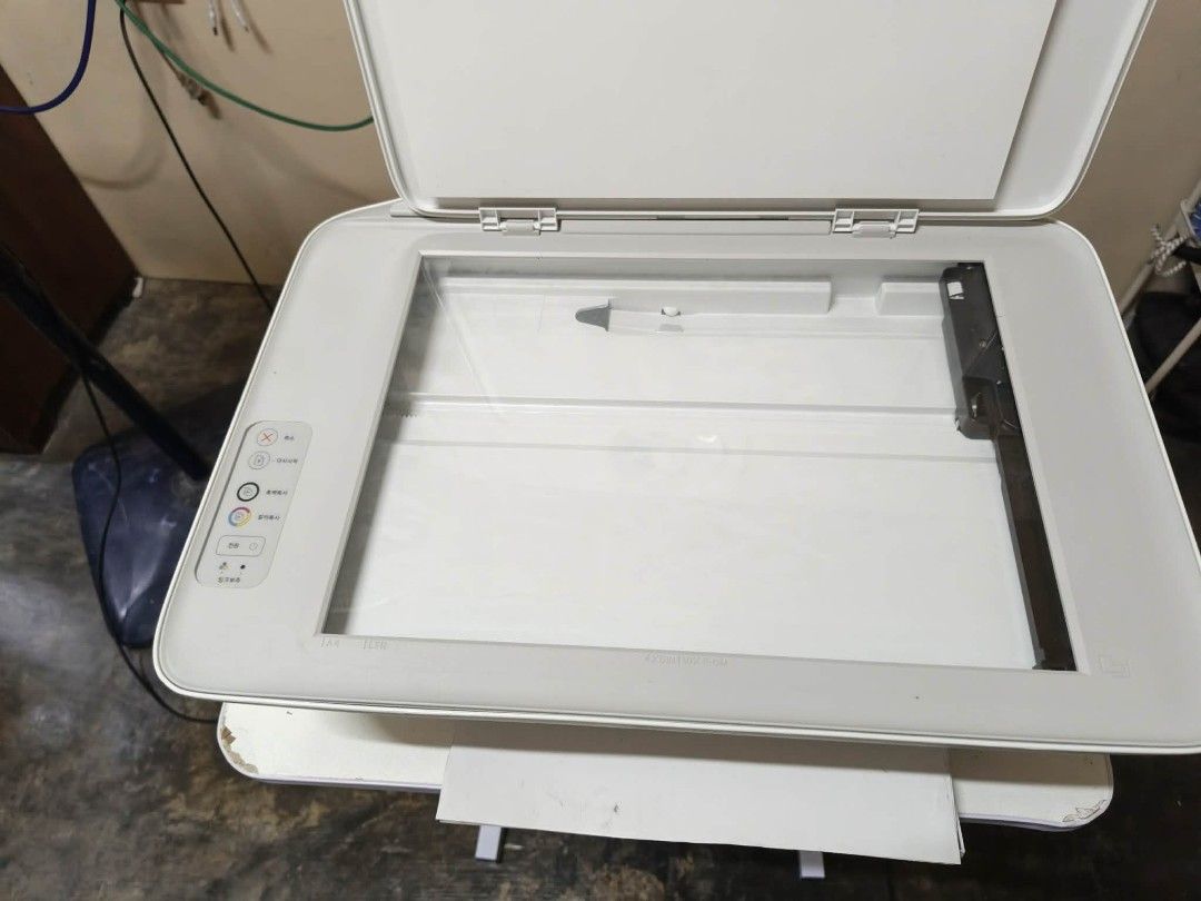 Samsung SL-1685 (Category: Printers, Scanners & Copiers) located in Cauayan City . Submitted by jim271914 (Listing ID 1457190026, Image 3). Description: 3 in 1 Print, copy, scan Fast printing speed 16 color prints IM 20/16 PPM Ultra high resolution Print quality Up to 4800 x 1200 dpi Compact design Slim product design with high space utilization.