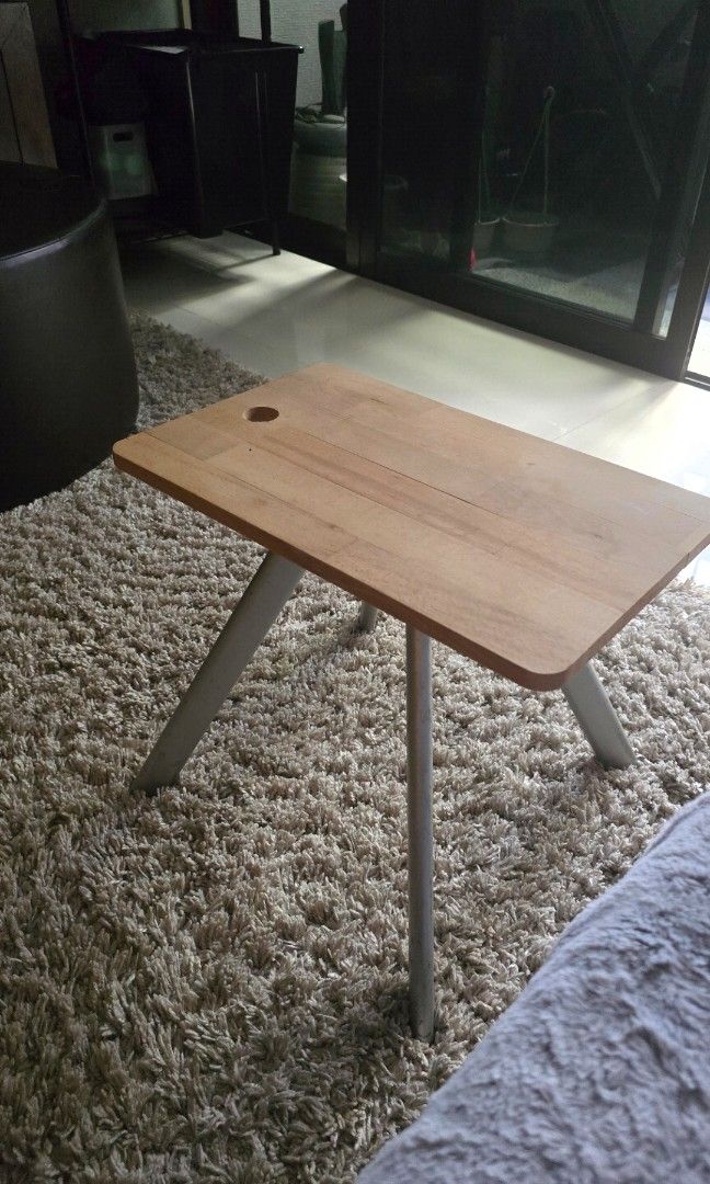 Side table (Category: Tables & Sets) located in Singapore. Submitted by pinkyr (Listing ID 1457252973, Image 1). Description: side table DIY. tabletop is ikea chopping board lightweight, can be carried.