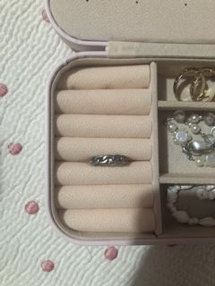 (Category: ) located in . Submitted by sevinteenfinds (Listing ID 1457268808, Image 1). Description: .