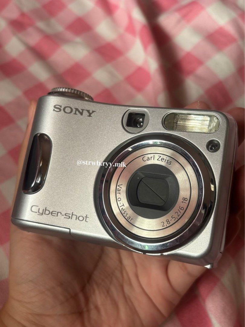 Sony Cybershot DSC S90 (Category: Cameras) located in Los Banos. Submitted by strwb.ryy.mlk (Listing ID 1457209001, Image 2). Description: sony cybershot dsc s90 in silver♡ ‧₊˚ ⋅ ౨ৎ ‧₊ .ᐟ 4.1mp 3x Zoom works with (2) AA battery price: ₱4,000 mop: -gotyme/maribank inclusions: -memory card 8gb -memory card adaptor (sony) -memory stick micro sd adaptor -strap keychain issue: -mild lcd burn (does not affect output) mod: -can do meet ups -j&t/lbc loca