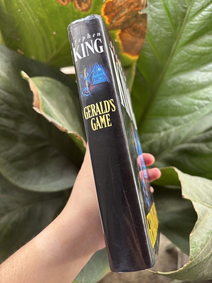 Stephen King - Gerald’s Game - Hardbound (Category: Storybooks) located in Carmen. Submitted by grei.librongbaligya. (Listing ID 1457147596, Image 2). Description: Stephen King - Gerald’s Game - Hardbound - With dust jacket, edges are in very good condition. No foxing.