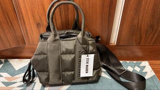 （分類：）位於 。 由 miyake712 提交（商品編號 1457210265，圖片 1）。簡介： 。