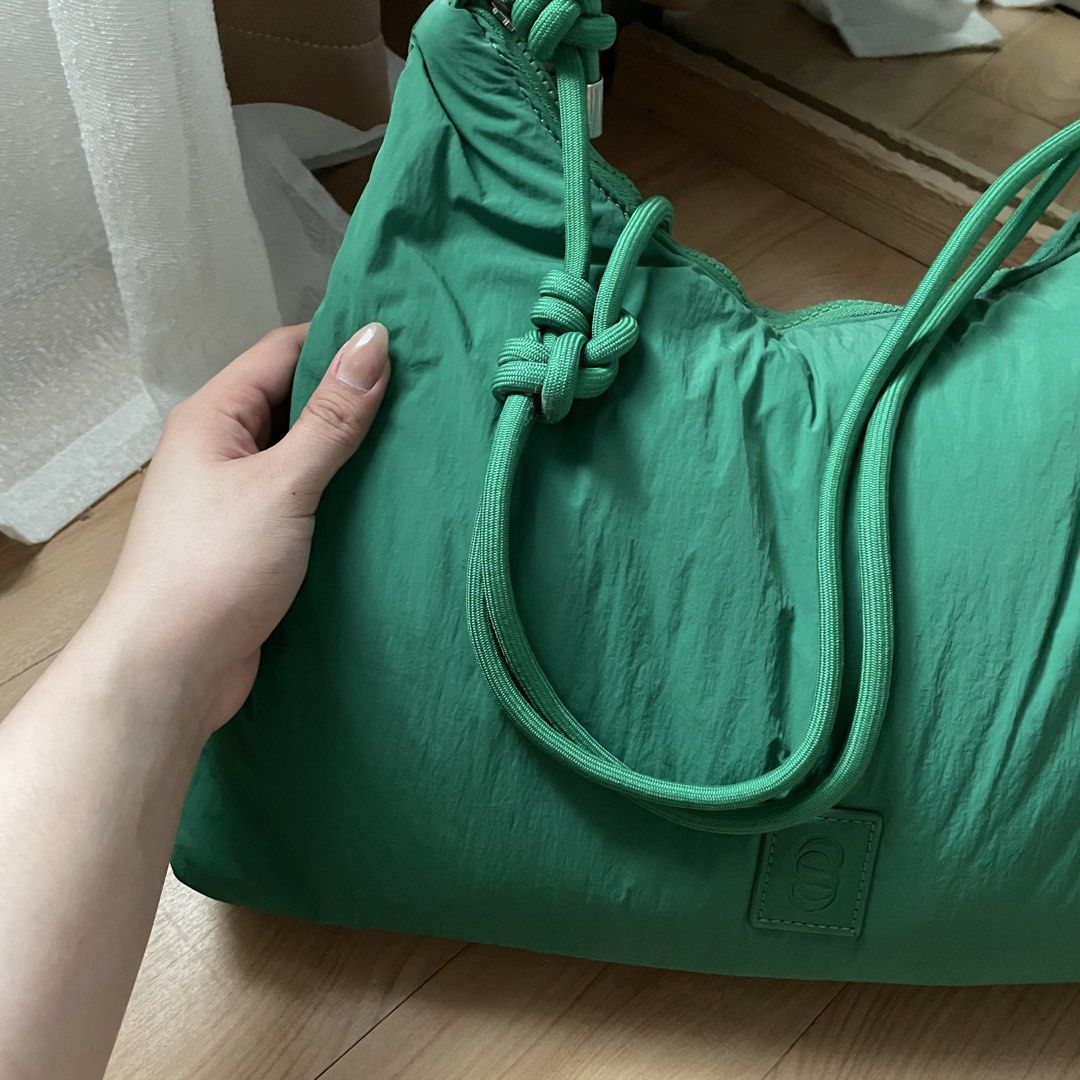 Straightforward Nylon Hobo Bag (Category: Tote Bags) located in Binan City. Submitted by kprelovedz (Listing ID 1457215319, Image 2). Description: Like new Used only once :) Can fit 13” laptop Adjustable strap.