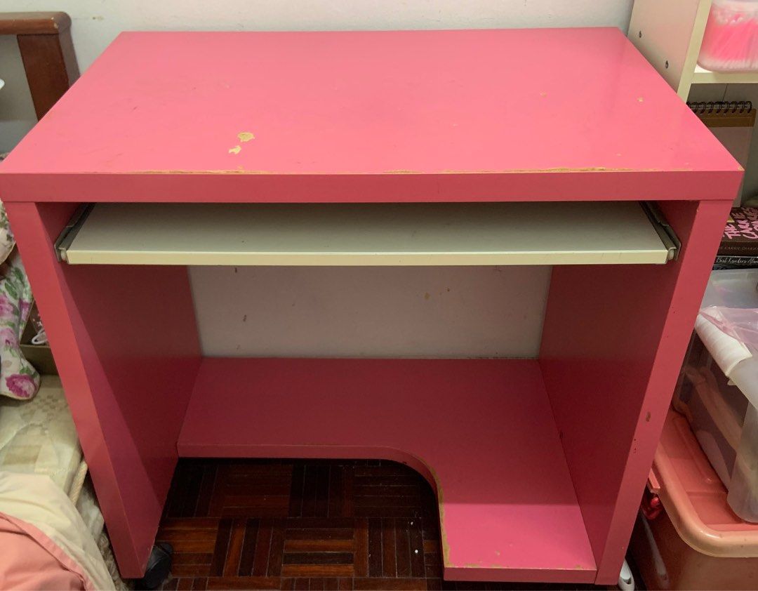 Study Table (Category: Tables & Sets) located in Kuala Lumpur. Submitted by saraahafiz (Listing ID 1457316842, Image 3). Description: I’ve been using this study table since I was a kid, and now I’m already in my 20s, so you can imagine how high quality and durable it is! The chair is still functioning well, and so is the table. Both also come with wheels (roda), making them easy to move around. As you can see in the picture, the table has some mi