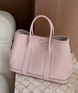 (Category: ) located in . Submitted by luxurybespokehandcraftedbags (Listing ID 1457254457, Image 1). Description: .