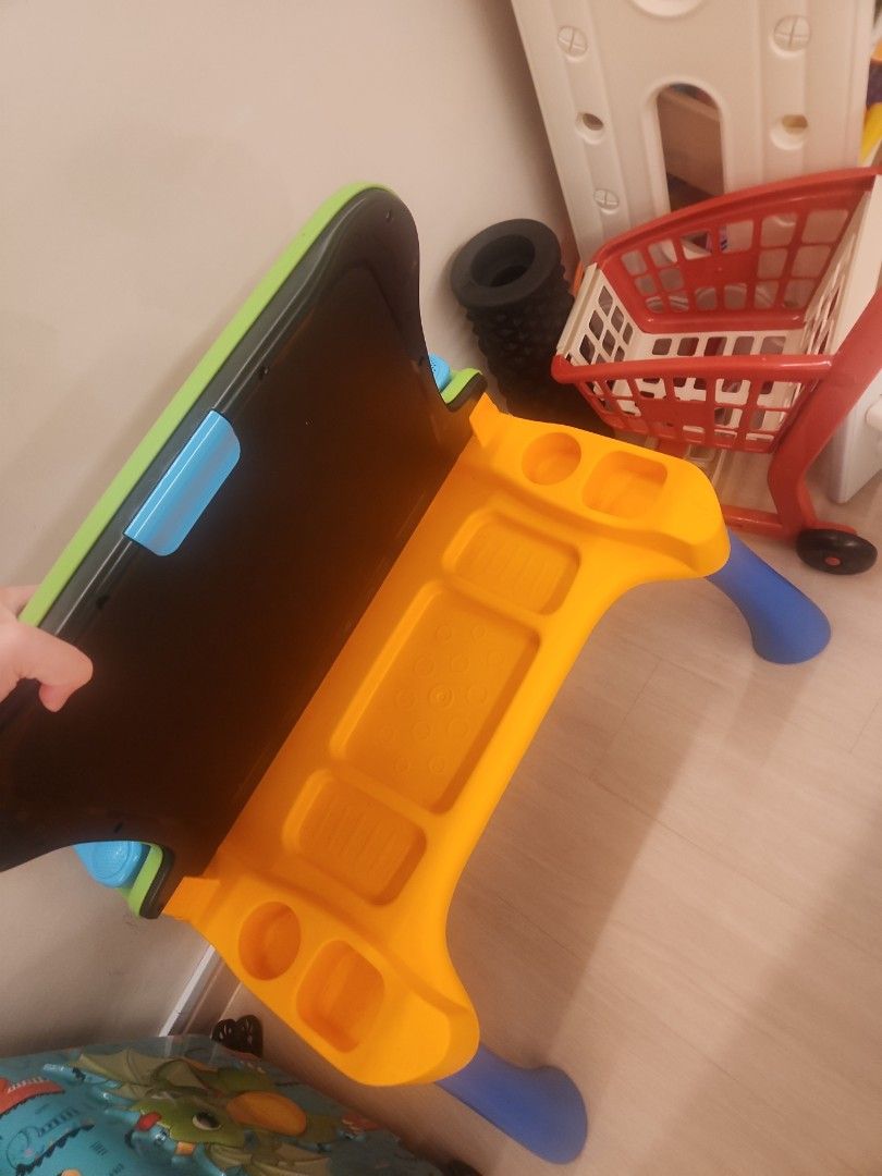 Tech learning table (Category: Educational & Learning Toys) located in Singapore. Submitted by phoebezoe123 (Listing ID 1457257091, Image 2). Description: include delivery.