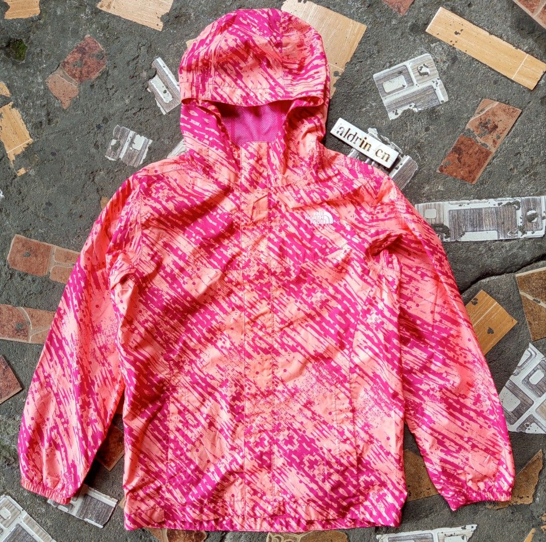 The north face madison rain shell jacket/windbreaker (Category: Coats, Jackets and Outerwear) located in Lucena. Submitted by aldrinnicodemus (Listing ID 1457268573, Image 2). Description: The north face madison rain shell jacket/windbreaker Dryvent Waterproof seamsealed Light weight Dimes W 20 L 26 Xl on tag Like new No issue Excellent condition 650 plus sf Dm📩.