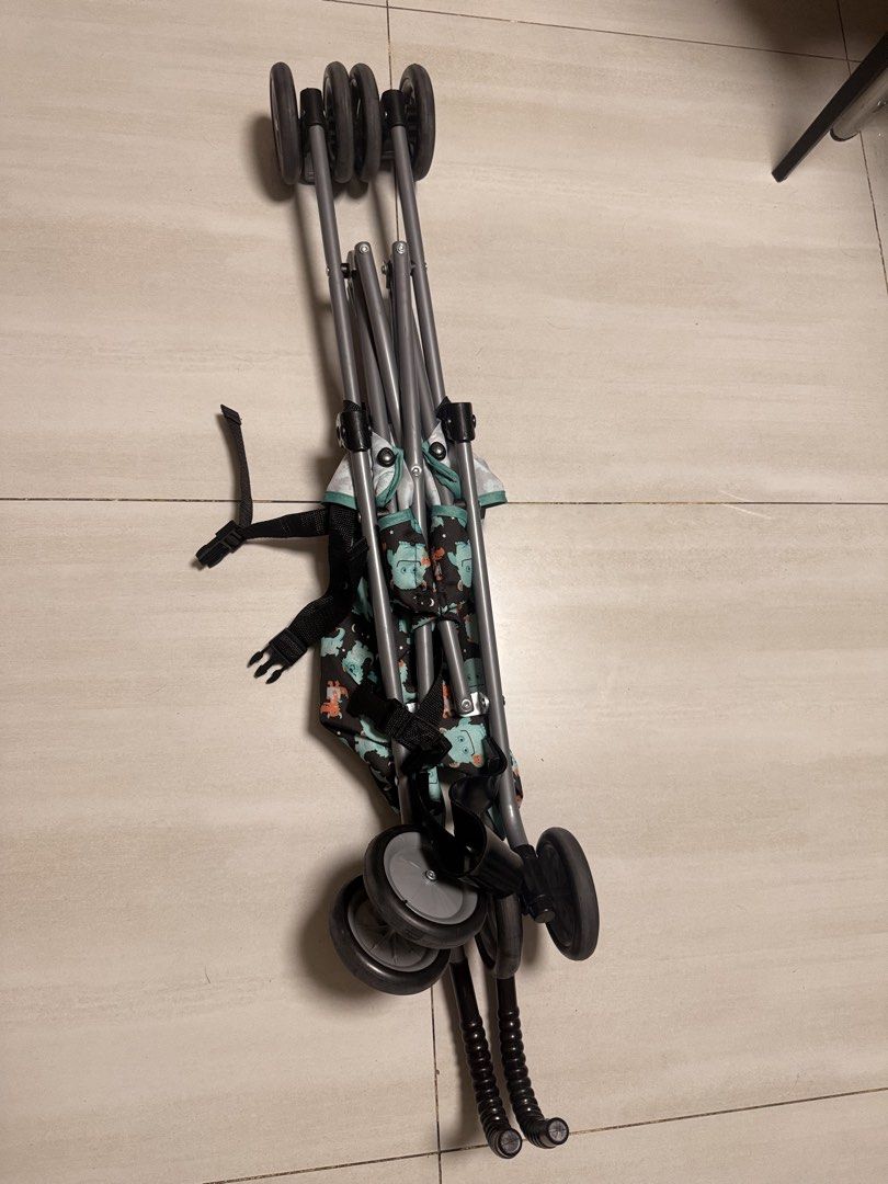 Toddler Stroller (Category: Strollers) located in Pasig City. Submitted by anna_banana1701 (Listing ID 1457196619, Image 3). Description: Toddler Stroller lightweight very convenient for malling .