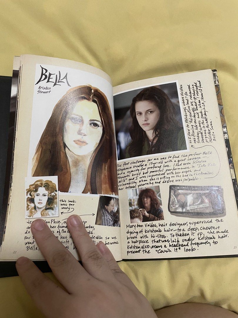 Twilight Directors Notebook (hardbound) (Category: Storybooks) located in Taguig. Submitted by armeh_ (Listing ID 1457184072, Image 3). Description: 📖 Twilight Movie Director’s Notebook * Features behind-the-scenes photos * Includes storyboard sketches * Contains personal notes from the director * Details the adaptation of the book to screen * Essential for any Twilight fan Issue/Condition: * Minor flaw on the front and back covers, with slight 